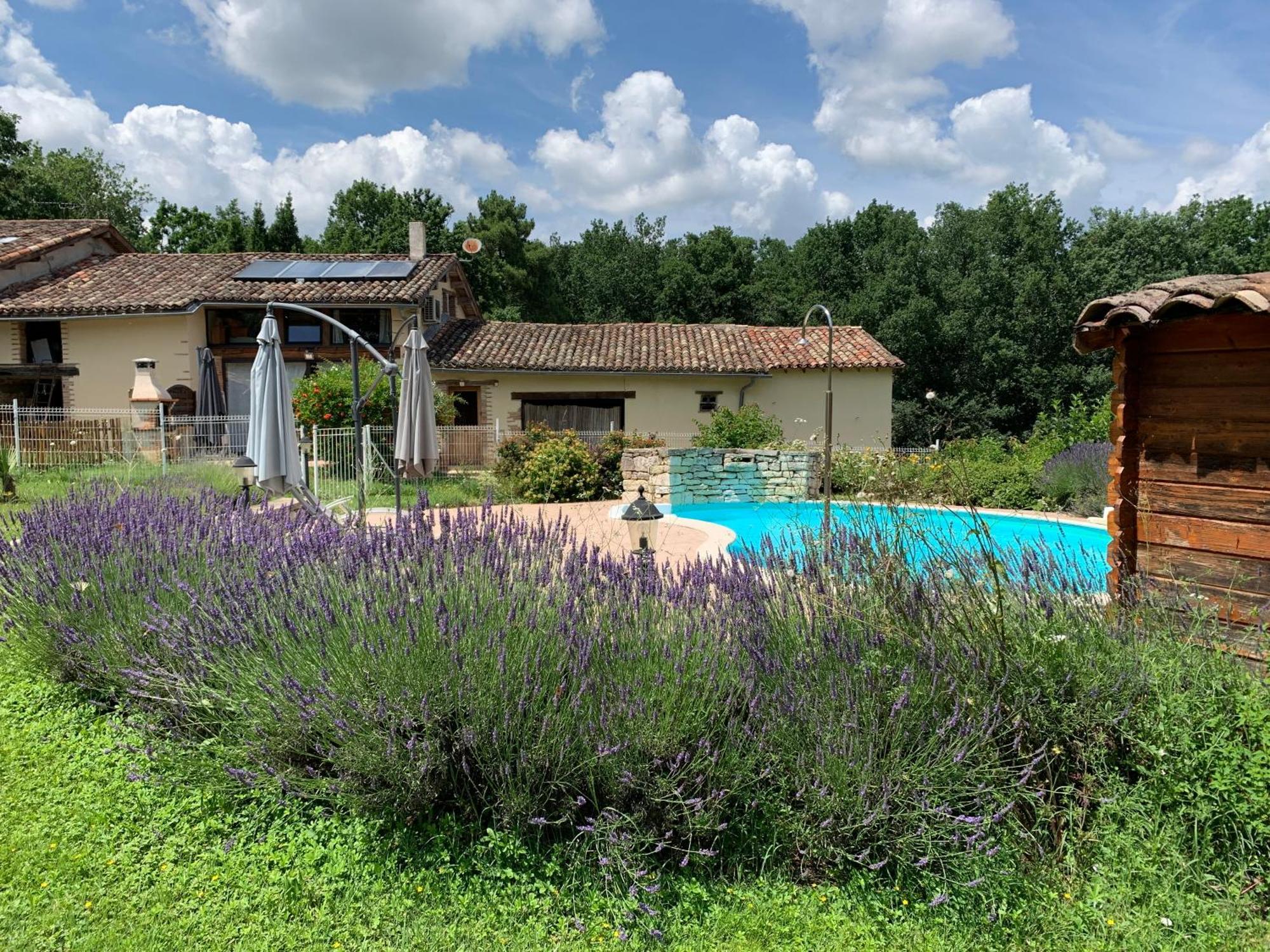 Gite Bois Et Senteurs Lafrancaise Exterior photo